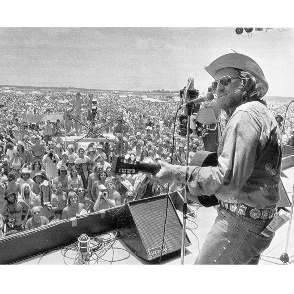 Willie Nelson plays to 40,000 people as he opens his July 4th Picnic 1974