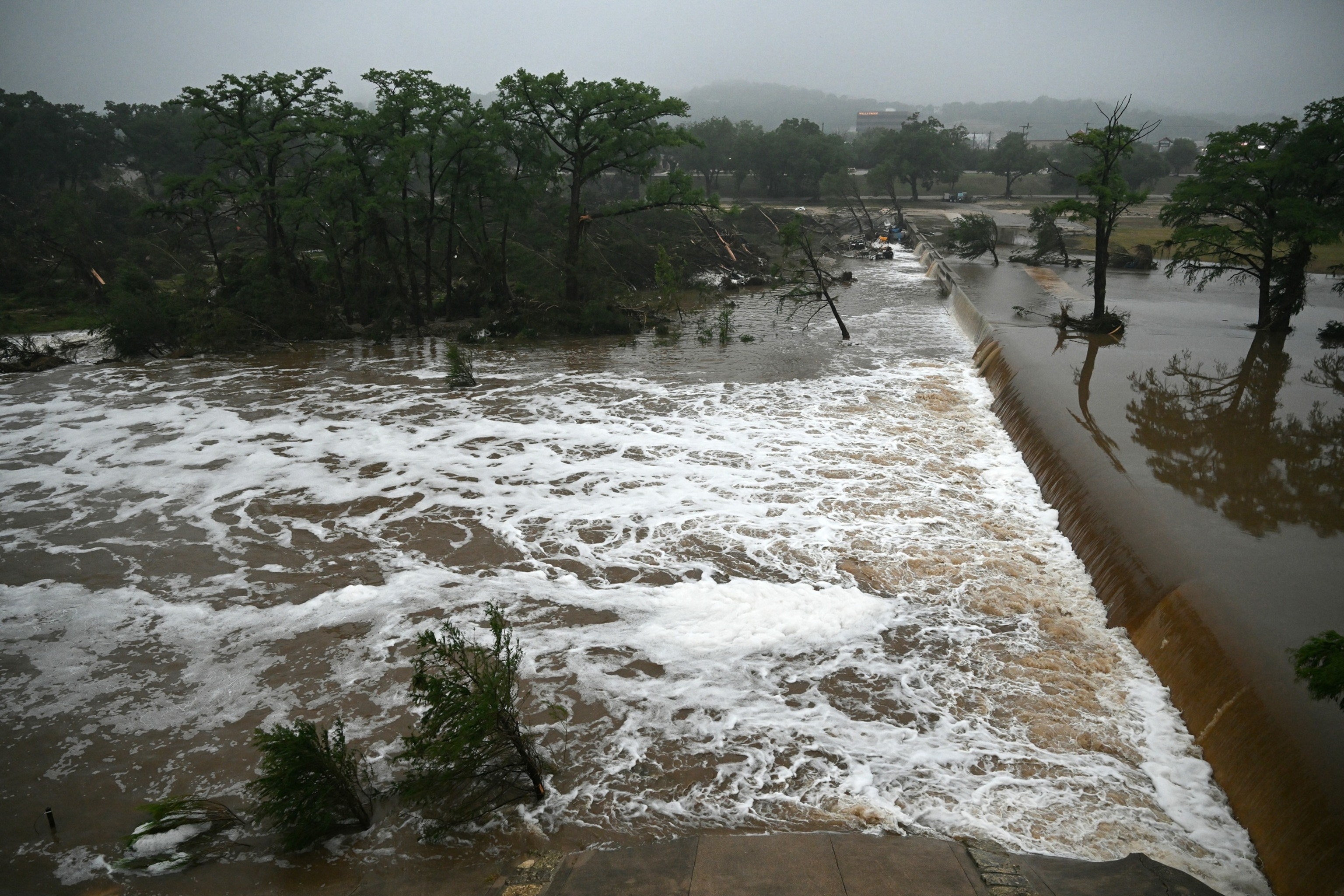 Texas flooding timeline: How rapidly rising waters killed dozens - ABC News